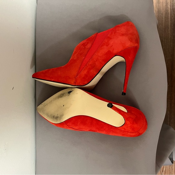 Guess Ondrea red suede ankle toe boot size 8 - Picture 12 of 16
